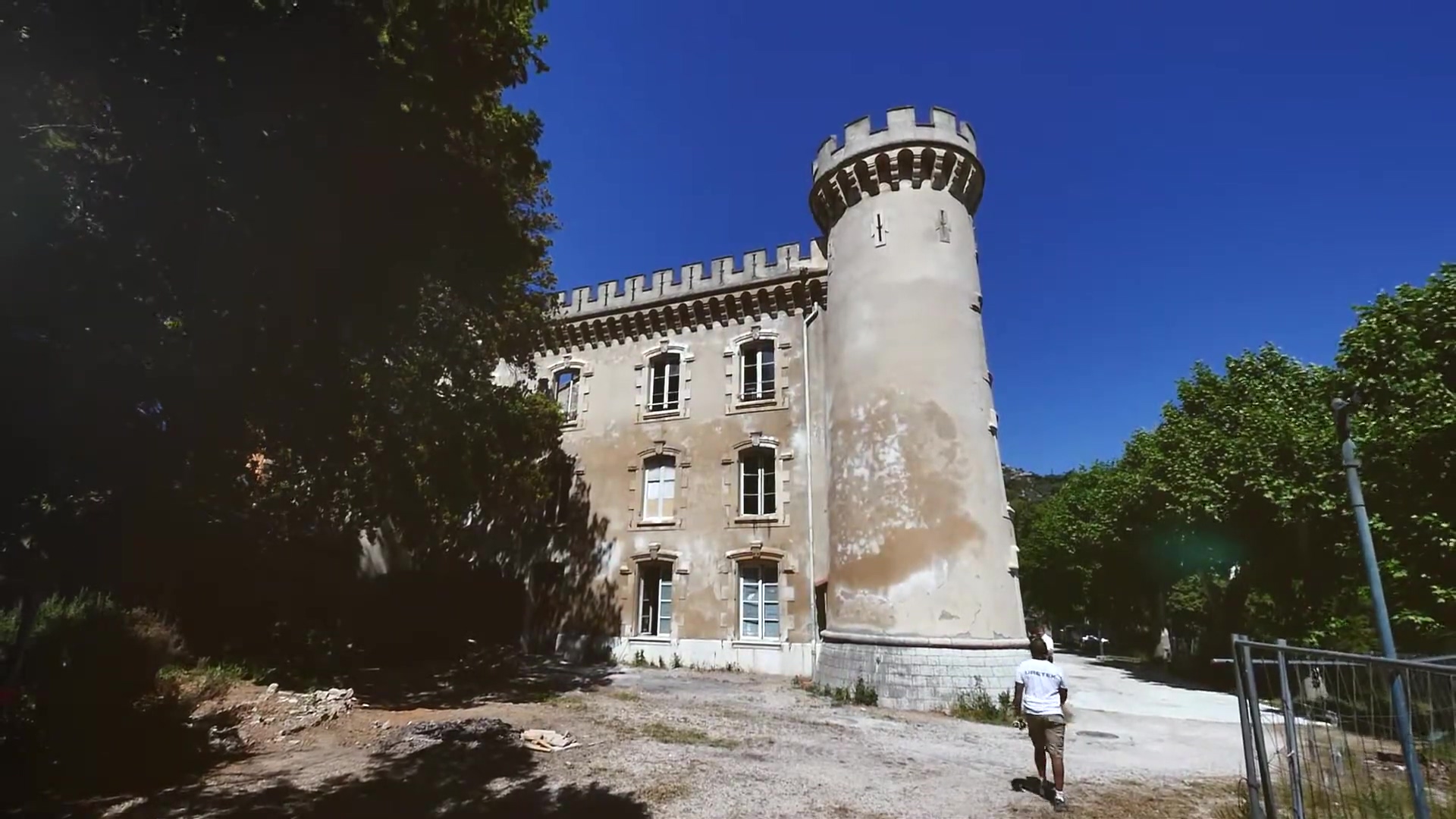 Walls_Restoring_consolidamento_fondazioni_castello_Gemenos-thumb