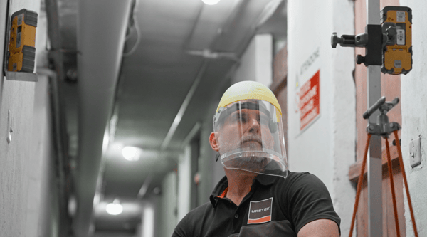 monitoraggio laser consolidamento pavimentazione abbassata pavia uretek iniezioni di resine