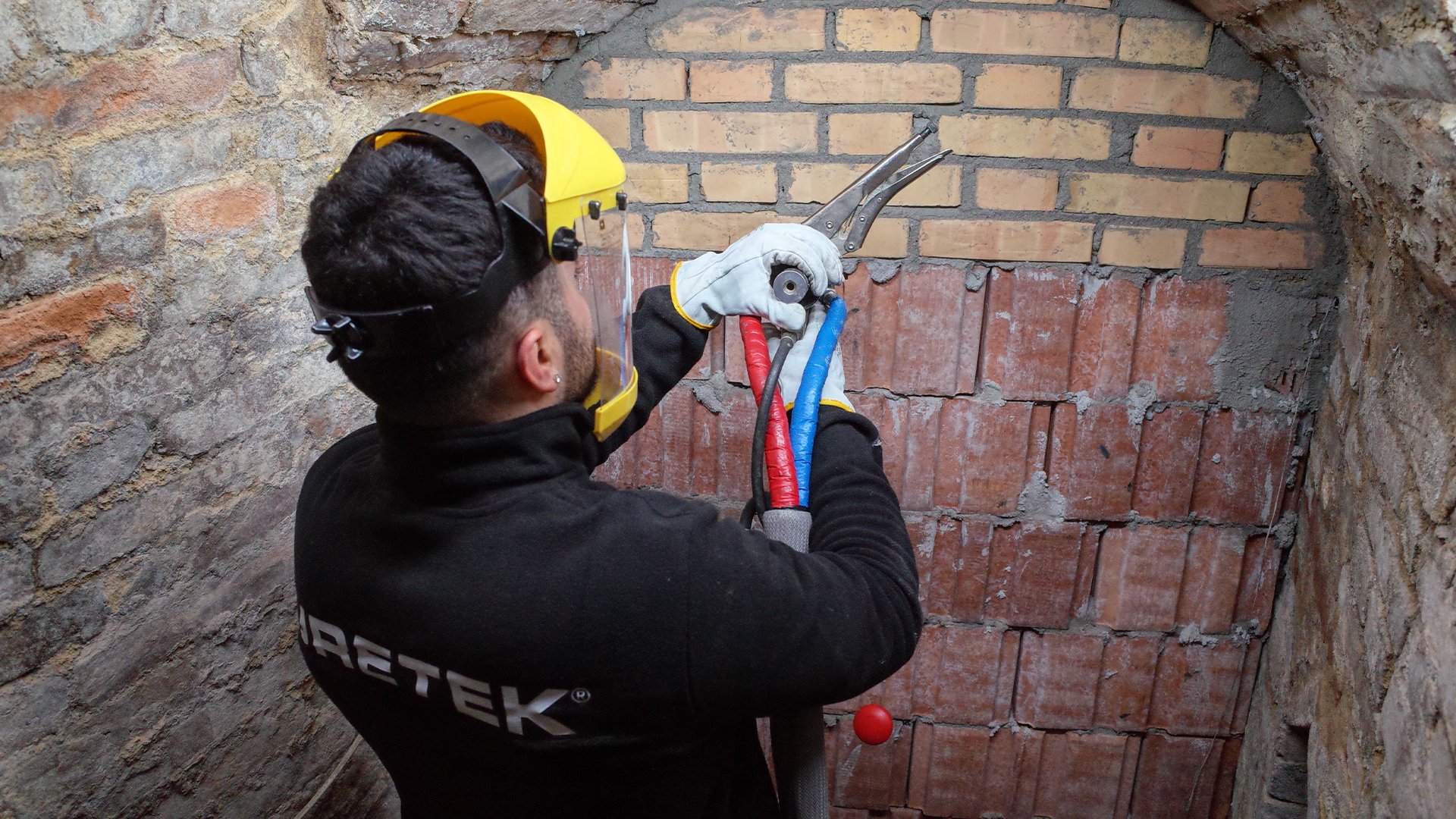 riempimento cavita uretek argilla e iniezioni di resina copia