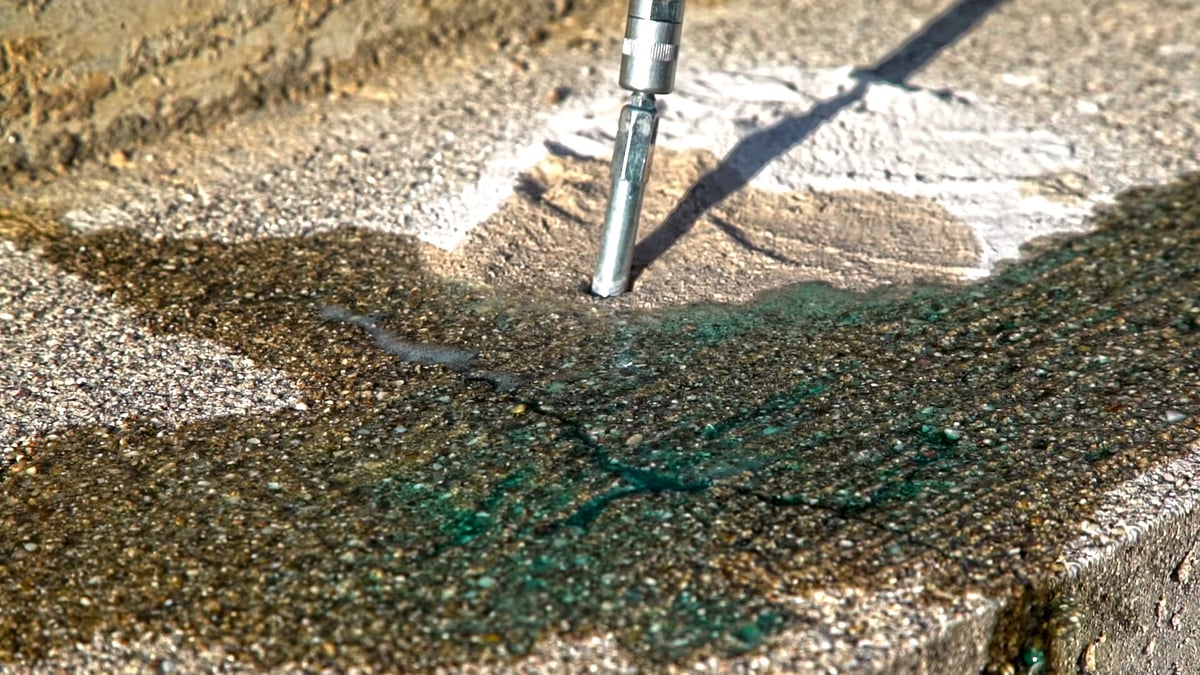 injection-saturating-gel-stop-water-infiltration-walls-in-ground