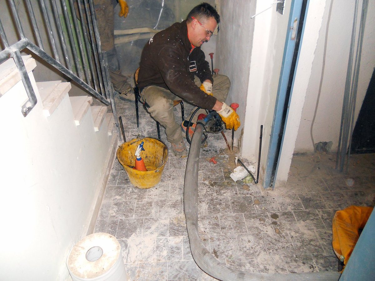 consolidamento terreno fondazione vari livelli profondita con iniezioni resina espandente