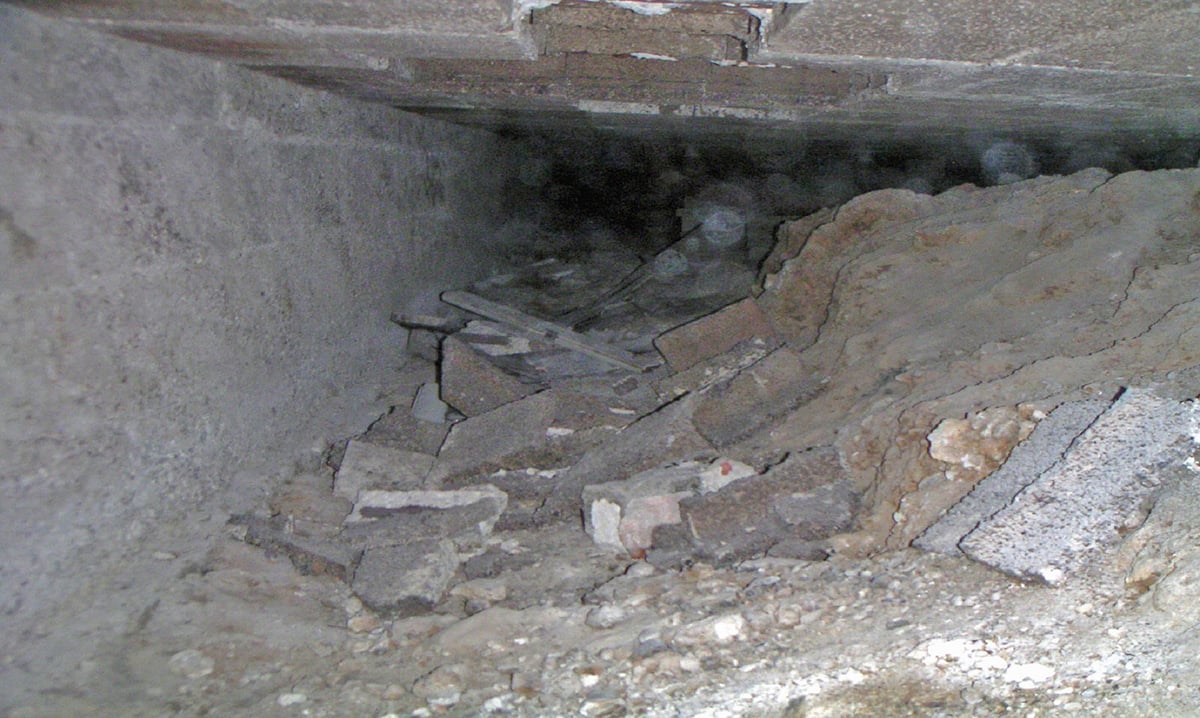 cedimento strutturale pavimento causa cavità sotterranea