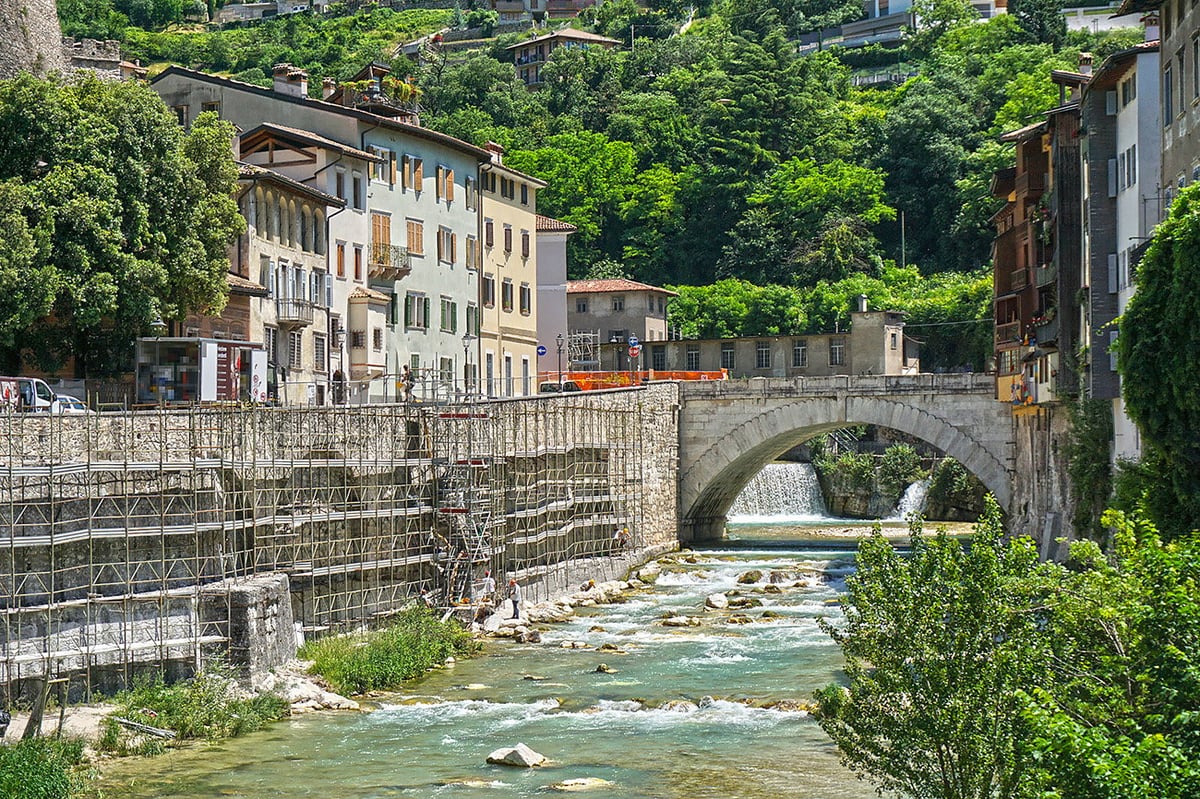 consolidamento argine fiume con iniezioni resine espandenti uretek