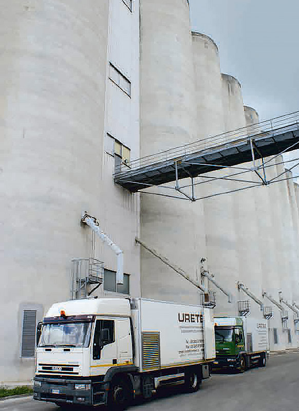 sollevamento fondazioni silos con iniezioni di resine espandenti