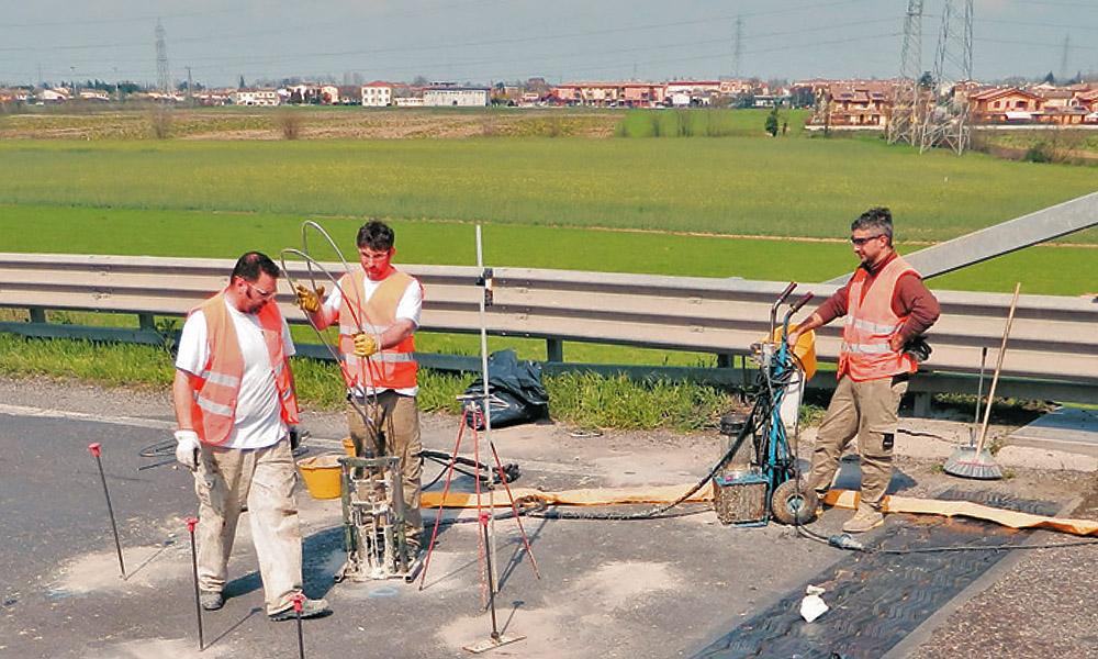 avvallamenti fenditure pavimentazione stradale